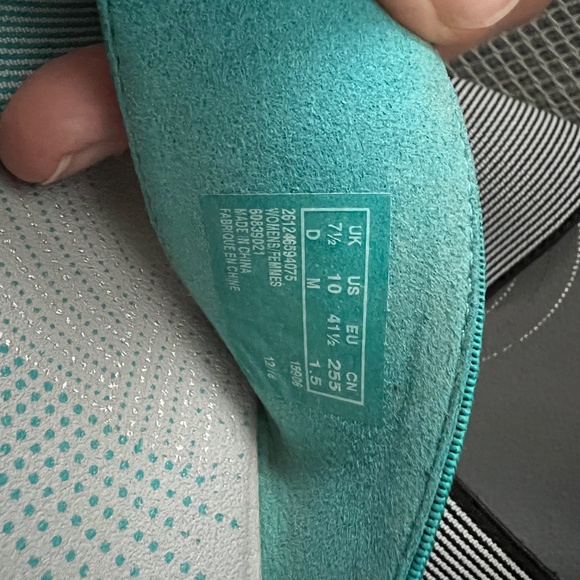 Clark’s Cloudstepper slides 2 pr - Picture 4 of 7